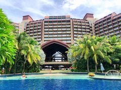 -三亚湾海居铂尔曼度假酒店