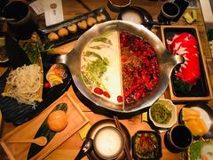 -湊湊火锅·茶憩(杭州湖滨银泰in77店)