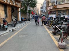 -草场地艺术区
