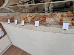 -VERIE BAKEHOUSE