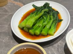 -莱莱小笼·乔艾