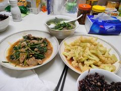 -鲸育宝宝月嫂(徐汇店)