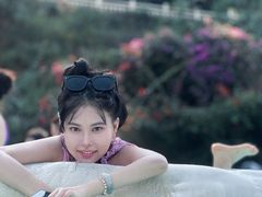 -十万大山布透温泉