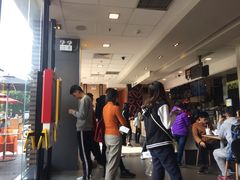 -麦当劳(中二横路店)