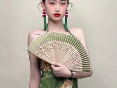 -金夫人化妆摄影职业培训学校