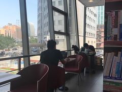 -麦当劳(展览路店)