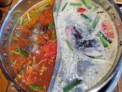 -快活林酸汤鱼鲜品火锅店(甲秀楼店)