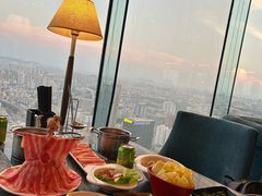 -云中捞高空旋转餐厅(商茂世纪广场店)