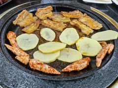 -牛得很·鲜牦牛肉烧烤·牛羊肉菌汤锅(康定店)