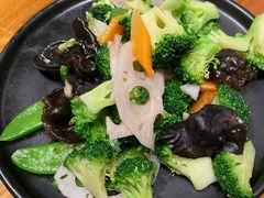 -hallch 好吃餐厅(全运村中央广场店)