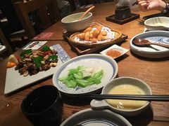 -云海肴·汽锅鸡·云南菜(天山百盛优客店)