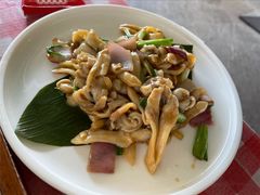 爆炒竹蛏-琼大师东方烤乳猪(亚特兰蒂斯店)