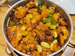 新疆大盘鸡-西部马华清真兰州牛肉面·烧烤夜市(关东店)