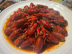 -肥肥虾庄·金牌油焖大虾(汉口城市广场店)