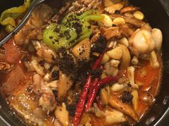 -云海肴·汽锅鸡·云南菜(天山百盛优客店)