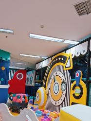 -孩子王童乐园(西安万象城店)