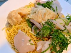 鲜虾云吞拼鱿鱼面-深仔记正宗云吞面(尖沙咀店)