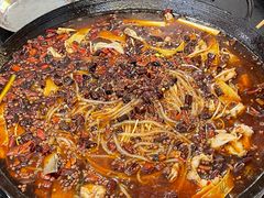 -鸿顺老铁锅美蛙鱼府(解放碑店)