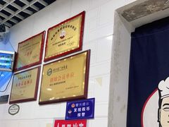-覃肥叔桂林米粉(粮道街店)