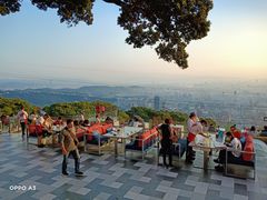 -草山夜未眠景观餐厅