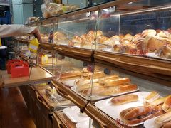 面包甜点陈列柜-新侨三宝乐面包店(崇文门店)