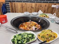 -小火炕铁锅炖鱼