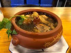野生菌汽锅鸡-小厨子私房菜·云南美食店