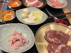 -臻牛烤肉