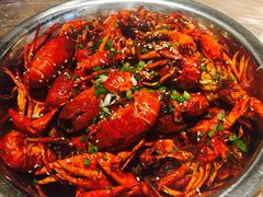 -巴厘龙虾·榜首油焖大虾(音乐学院·沿江酒馆店)
