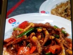 香辣鱿鱼须-小船渔村•大连菜•大连焖鱼(明泽街店)