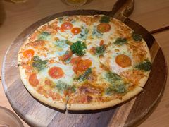 -Lia Cafe Bar Restaurant松山咖啡屋