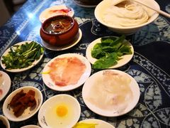 -桥香园云南过桥米线(金马碧鸡店)
