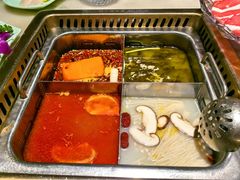 -巴渝瓦肆重庆鲜火锅(宝龙环湖店)
