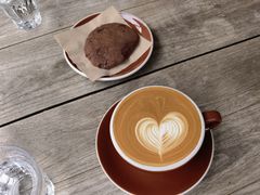 拿铁-VOYAGE COFFEE 咖啡烘焙工坊店(798艺术区店)