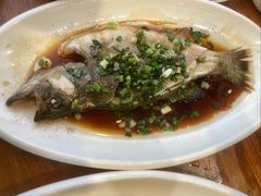 葱油鲈鱼-百家鲜·杭帮菜