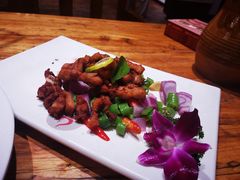 -老滇山寨•云南特色菜•地方菜•民族风情歌舞表演(金碧店)