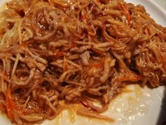 保定鱼香牛肉丝-忠顺斋易州印象烤鸭店(东关新村店)