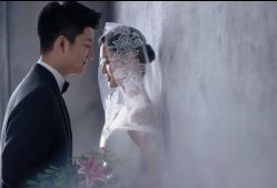 -雪中彩影婚纱摄影·微光艺术中心