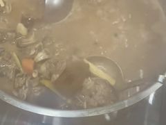 -大富蚝乌东哥饭店·石锅鱼杂·柠檬鸭(革新路店)