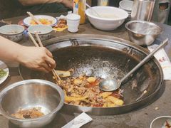 -缘福乡村铁锅炖民宿(八达岭店)