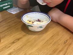 -云阿蛮云南生烫牛肉米线(奉贤路店)