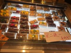 面包甜点陈列柜-BreadTalk面包新语·烘焙蛋糕(高德置地春广场店)