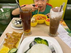 -佰搭果·广式茶餐厅(西华路店)
