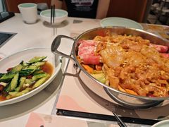 -黄记煌三汁焖锅(新佳丽江汉路店)