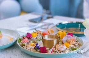 Organic Quinoa Shrimp Salad