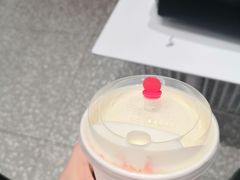 -奈雪的茶(湖滨银泰in77C区PRO店)
