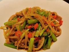 -聚鑫朋酸菜肥肠(文艺路口店)