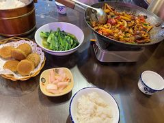 -富正毅三下锅·湘西韵味(天门山索道店)