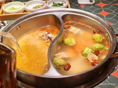 -南城十里潮汕鲜牛火锅·鲜虾生滚粥(融汇老商埠店)