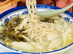 -明呈黄鱼面馆(斜土路店)